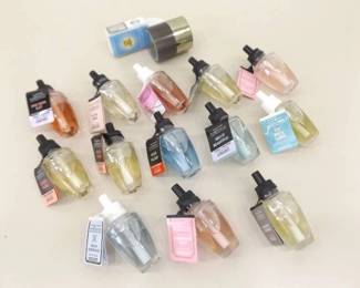 Lot of 13 NEW WITH TAGS Bath and Body Wallflower Fragrance Refills, and 1 Wallflower Fragrance Plug