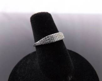 .925 Sterling Silver Zirconia Ring Size 5.25