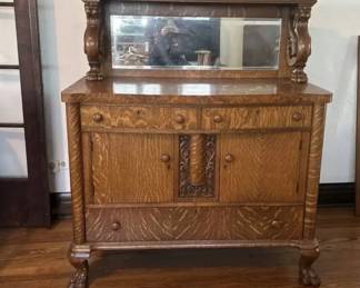 Quarter-sawn oak buffet with mirror