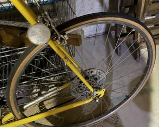 Vintage Schwinn Le Tour Road Racing Bicycle - Bright Yellow Frame, Drop Handlebars - photo 5