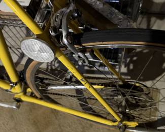 Vintage Schwinn Le Tour Road Racing Bicycle - Bright Yellow Frame, Drop Handlebars - photo 6
