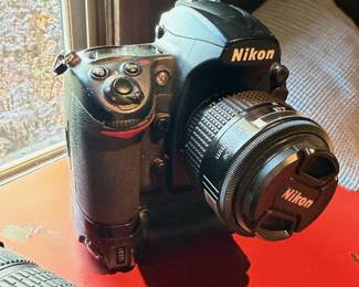 Nikon D700 DSLR Camera with Battery Grip, 2 Nikkor Lenses & Canon Zoom Lens - Working - photo 4