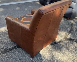One-of-a-Kind Chicago Bears Hand-Painted Leather Armchair - Custom Upcycled Furniture - photo 4