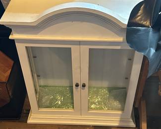 Small display case
