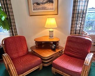 Rattan lounge chairs with side table