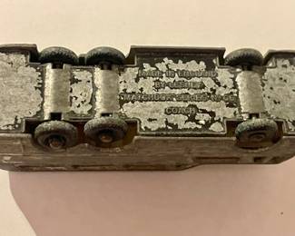 MATCHBOX LESNEY NO. 66 GREYHOUND COACH BUS "REGULAR WHEELS" VARIANT