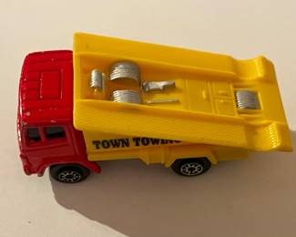 MAISTO SPEED WHEELS FLATBED RAMP TOW TRUCK