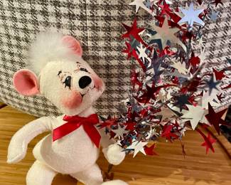 2000 ANNALEE 8" STARBURST BEAR (ITEM #279600)