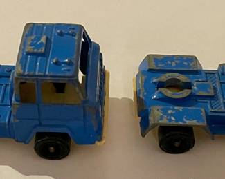 TOOTSIETOY CABS