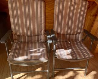 FOLDING PATIO/YARD CHAIRS