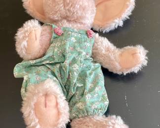 BOYDS BEARS PLUSH PINK PIG - KAITLIN K. TRUFFLESNOUT - aka KAITLIN MCSWINE
