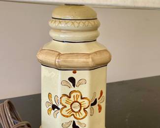 VINTAGE TABLE LAMP