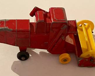 MATCHBOX SERIES NO. 65 CLAAS COMBINE HARVESTER by LESNEY