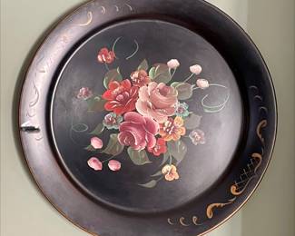 VINTAGE LARGE TOLLE TRAY