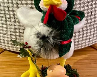 2011 ANNALEE 7" "THREE FRNCH HENS" (ITEM #944211)