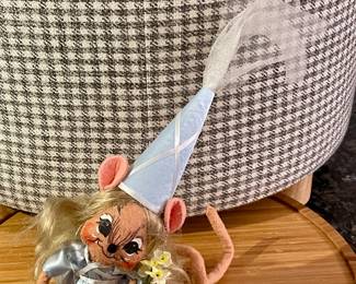 2007 ANNALEE 6" MAID MARION MOUSE (ITEM #943207)