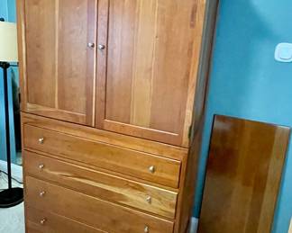 PENNSYLVANIA WARDROBE CHEST/CABINET
