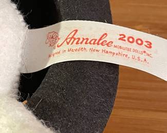 2003 ANNALEE 6" PARTY MOUSE / PARTY CELEBRATION MOUSE (ITEM #820503)