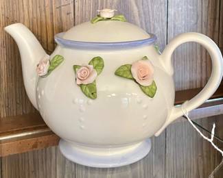 VINTAGE TELAFLOR TEAPOT