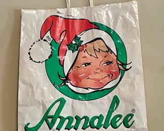 VINTAGE ANNALEE SHOPPING BAG