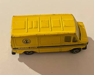 MAISTO MERCEDES-BENZ T2 DELIVERY VAN