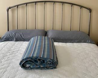 QUEEN BED WITH METAL HEADBOARD