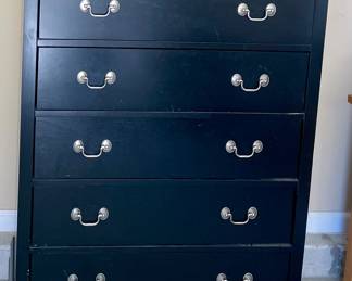 BLACK CHEST OF DRAWERS
