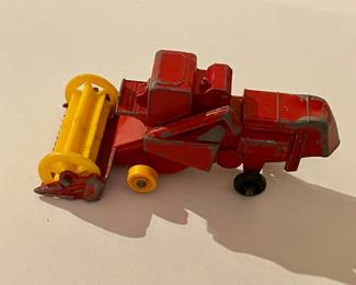 MATCHBOX SERIES NO. 65 CLAAS COMBINE HARVESTER by LESNEY
