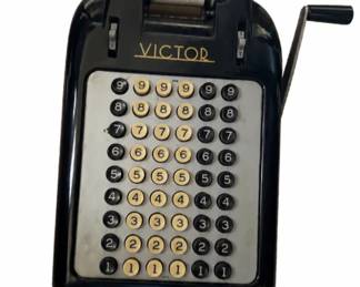 Vintage Victor adding machine – mechanical, with cover | Lot 1245, bids start at $20