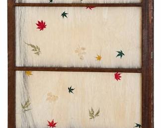 Folding room divider screen – leaf pattern | Lot 1172, bids start at $10