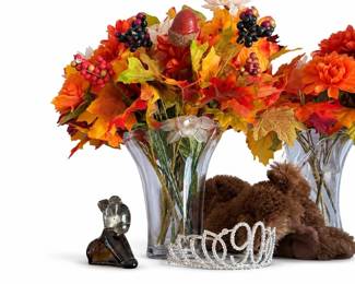 Floral arrangements & decor – vases, candleholder, tiara, plush animals | Lot 1089, bids start at $10