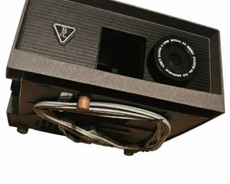 Bausch & Lomb Balomatic slide projector with carrying case & manual | Lot 1244, bids start at $15