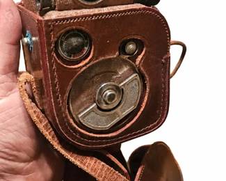 Vintage Revere Eight 8mm movie camera with leather case | Lot 1246, bids start at $15