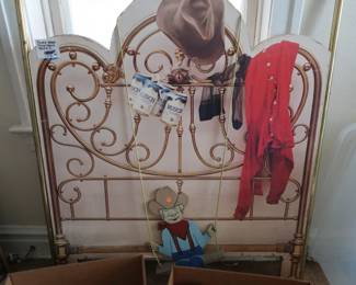 twin  bed    Busch  headboard