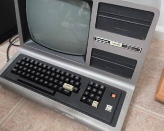 Vintage Radio Shack TRS-80 Model III
