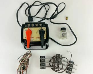 Lot 116  Vintage Lionel Type 1032 MultiControl Train Transformer with Track  Accessories