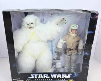 Lot 060  1997 Star Wars Collector Series Luke Skywalker vs Wampa 12 Figure Set Kenner NE