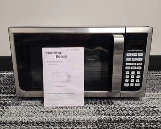 Lot 198  Hamilton Beach Stainless Steel Countertop Microwave Oven with Owners Manual