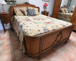 Antique Louis XVI style walnut full-size bed, late 19th to early 20th century (includes mattress)