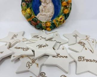 10 CeramicheLucaDellaRobbiaMadonnaChildWallPlaque