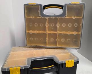 99 2PlasticStorageOrganizerCasewithRemovableBins