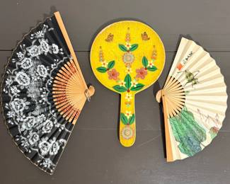 143 HandpaintedWoodMirrorJapaneseFans