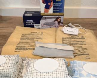 140 HeatingPadsColdHotPackKirklandWipes