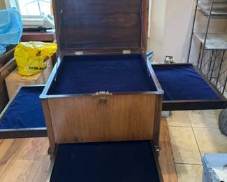 HANDMADE GORGEOUS DISPLAY CABINET