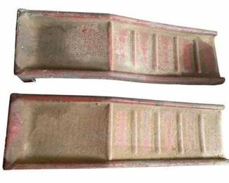 321 - 2 Metal Car Ramps