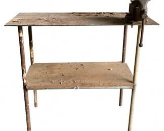 338 - Metal Table w/ Vise - 35 x 28 x 21
