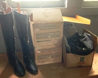 526 - Equestrian Items