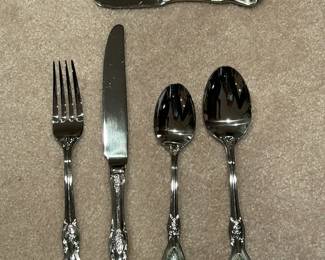 Spode Christmas Tree Stainless Flatware