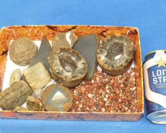 Lot 247. Very small agates, geodes, and more. 3 lbs. 14 oz. total.