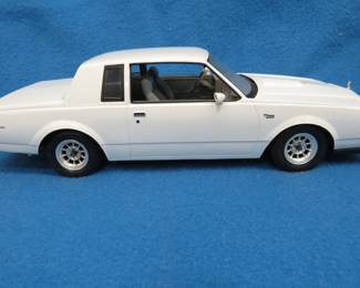 Lot 285. 1986 Buick T Type Regal 1:18 scale die-cast car. 1 of 5004.